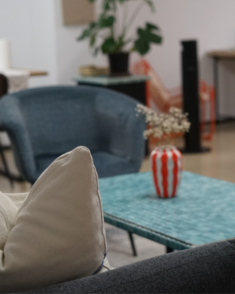 Home lounge nas coworking in las palmas de gran canaria remote workers freelance startup workshops events