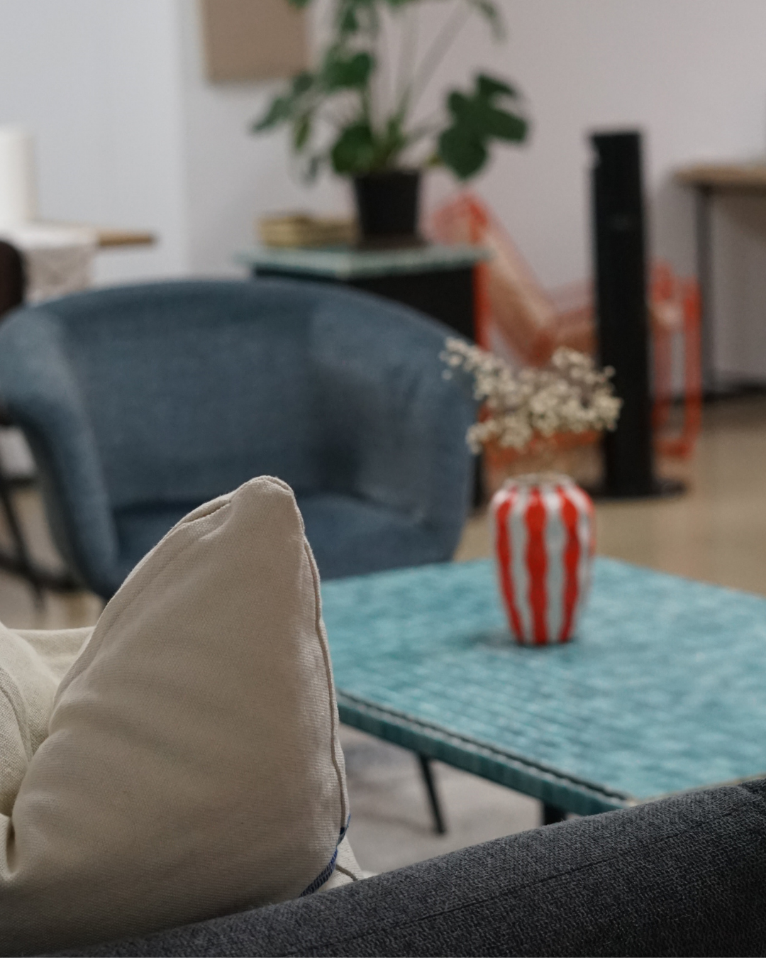 Home lounge nas coworking in las palmas de gran canaria remote workers freelance startup workshops events