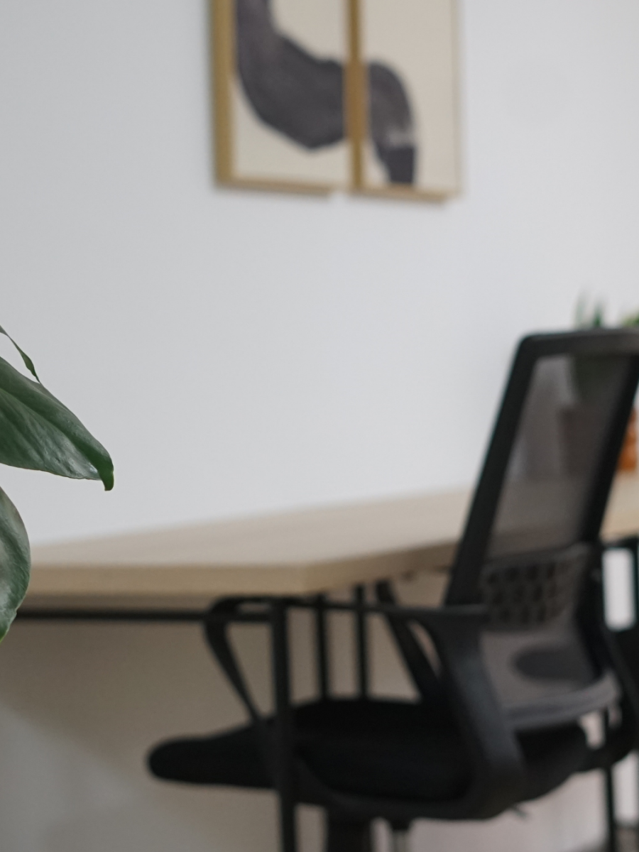Home desk and chair open space at nas coworking las palmas digital nomad freelance startup remote workers looking for a coworking space gran canaria